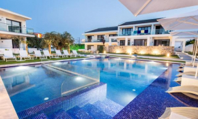 Epicentrum Suites